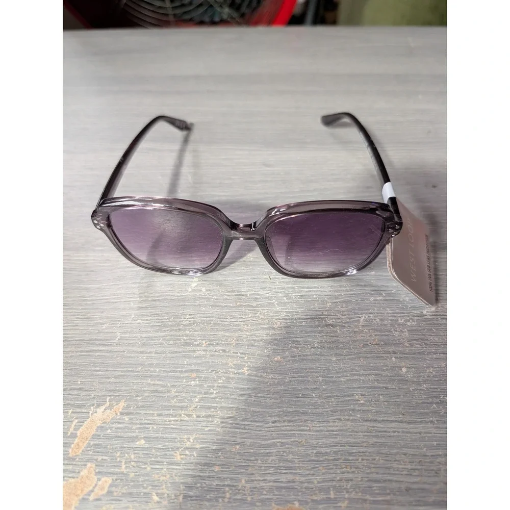 West Loop Womens Square Purple Translucent Gradient Sunglasses SR1124 23 380 PUR